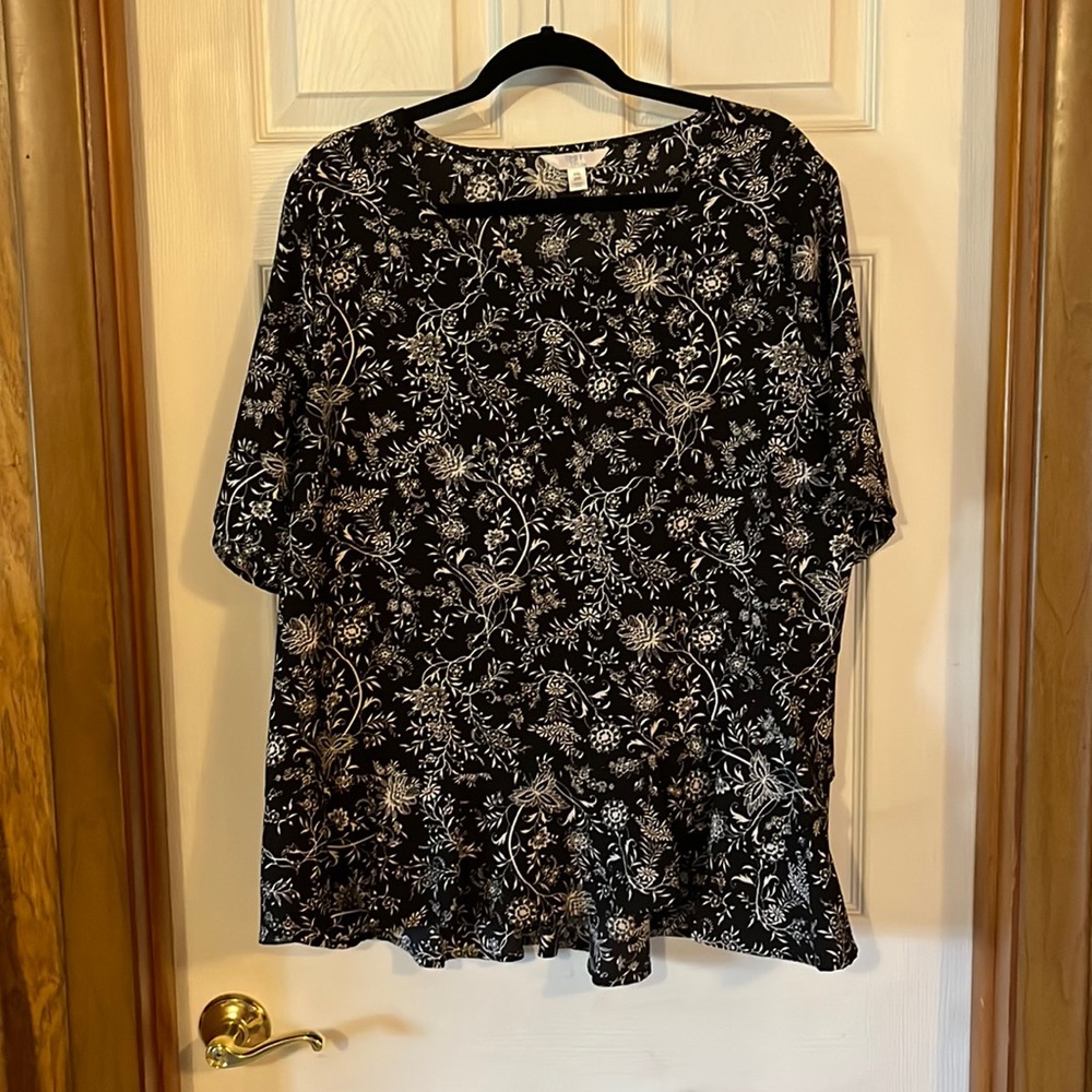 NWOT Time and Tru Printed Peplum Blouse